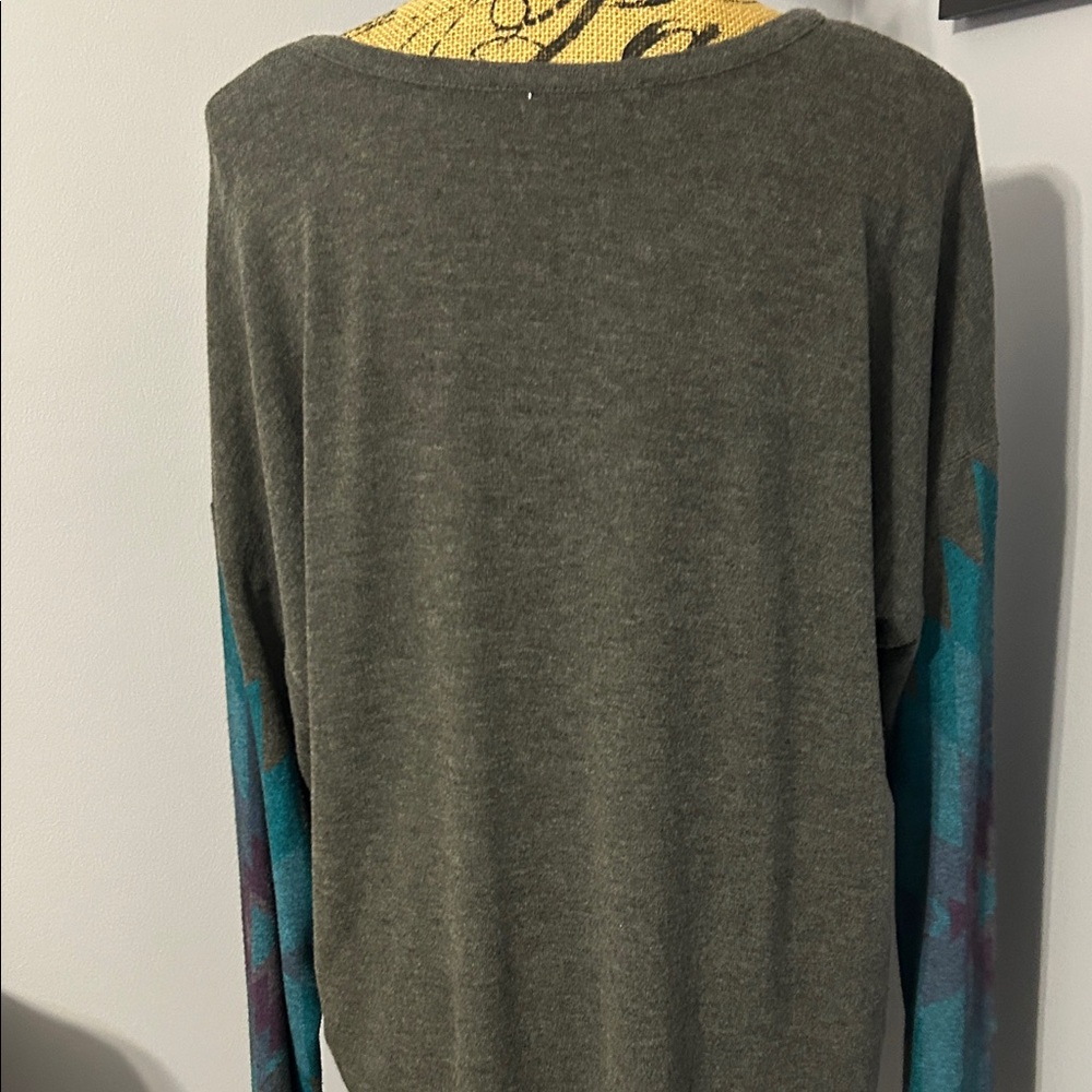 Absolutely Famous Geometric Patterned Gray And Te… - image 7